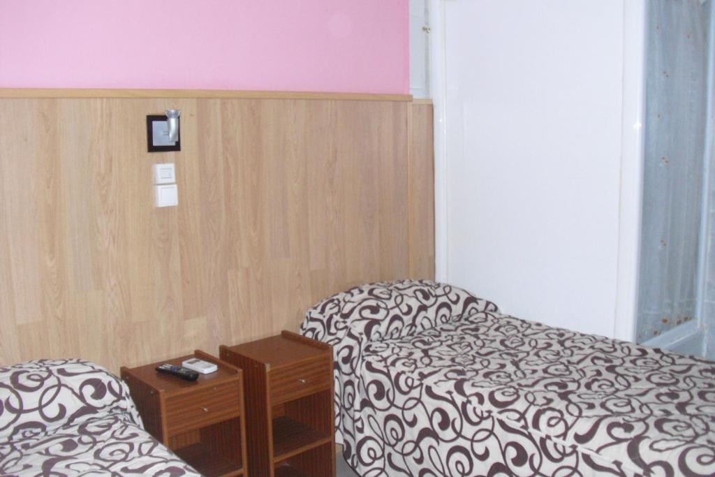 Hostal Daniel - Madrid — Photos 1